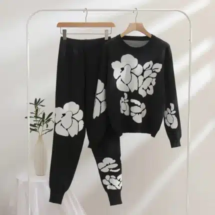 White Rose Printed Style 2-Pcs Winter Tracksuit For Her ( Black )